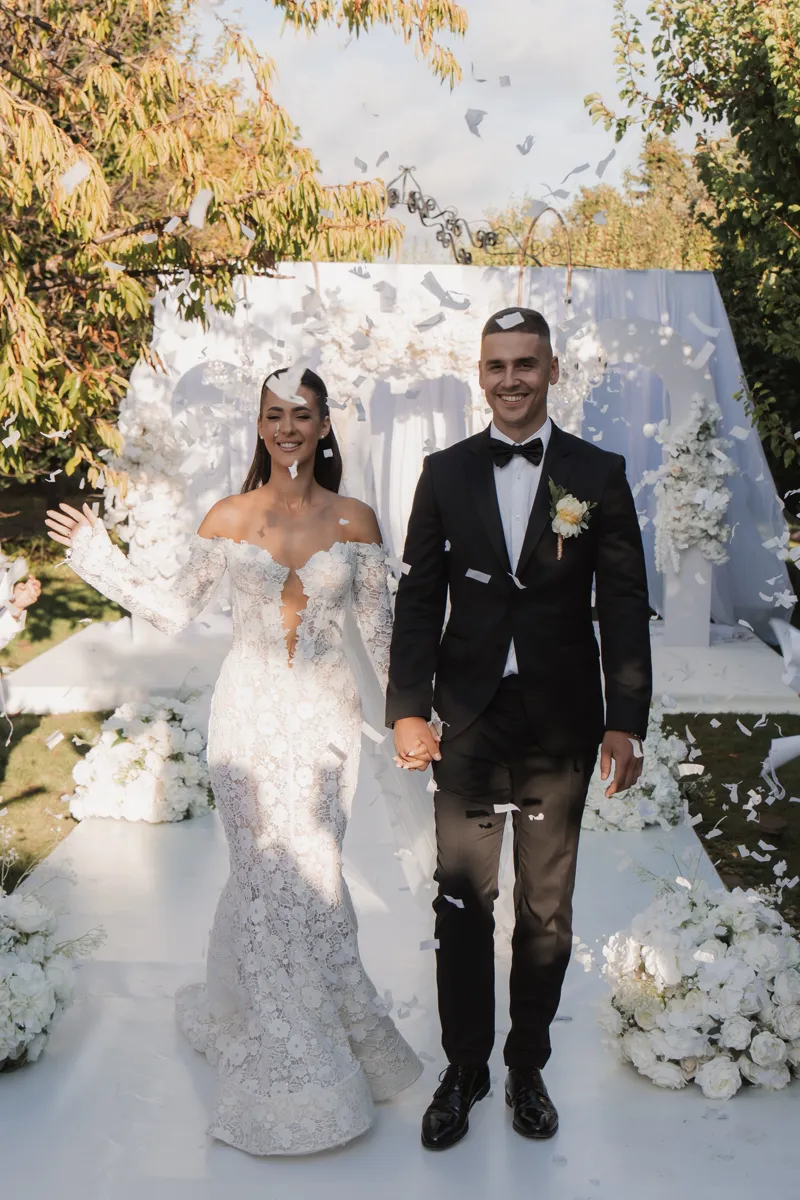 Svadbeni par - romantična fotografija venčanja